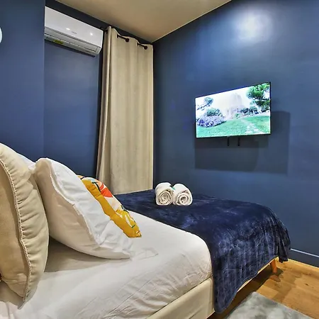 060 - Le Littre - 1 Chambre, Central, Proche Maison Carree, Clim, 4personnes * Nîmes