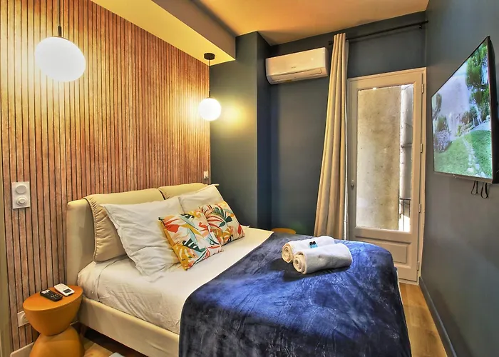 060 - Le Littre - 1 Chambre, Central, Proche Maison Carree, Clim, 4personnes Διαμέρισμα *