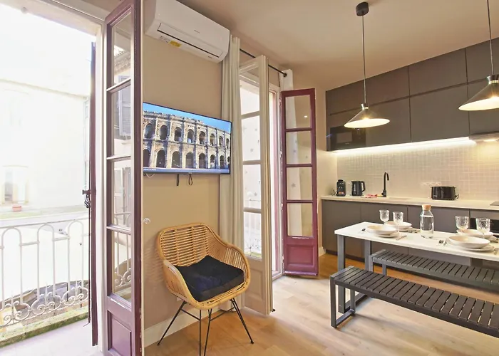 060 - Le Littre - 1 Chambre, Central, Proche Maison Carree, Clim, 4personnes Διαμέρισμα *